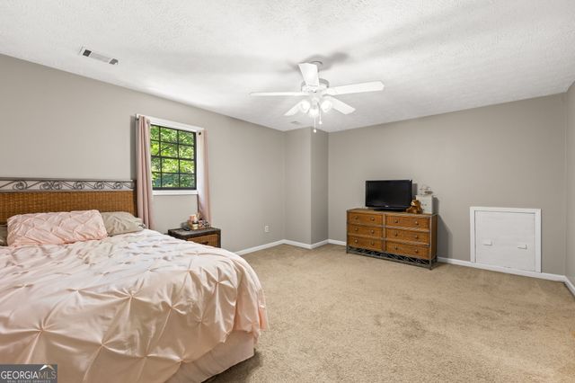 389 Saint Albans Court SW, Mableton, GA 30126