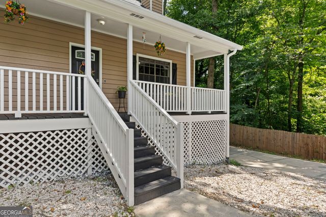 389 Saint Albans Court SW, Mableton, GA 30126