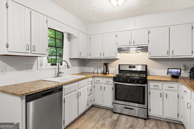 389 Saint Albans Court SW, Mableton, GA 30126