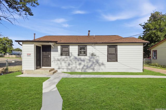 215 Westway Dr, San Antonio, TX 78225
