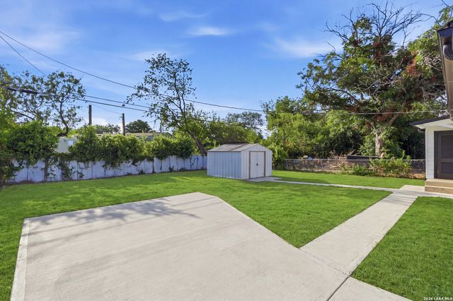 215 Westway Dr, San Antonio, TX 78225