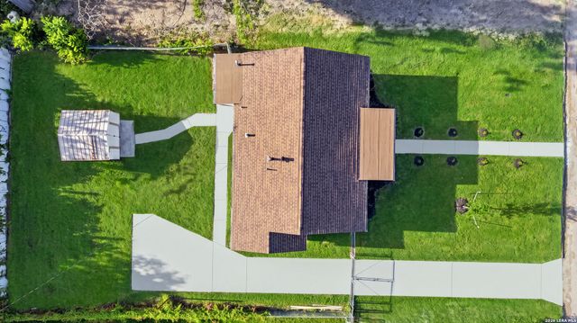 215 Westway Dr, San Antonio, TX 78225