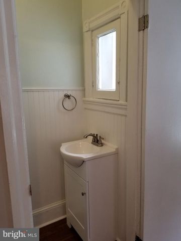 4541 MANAYUNK AVE, Philadelphia, PA 19128