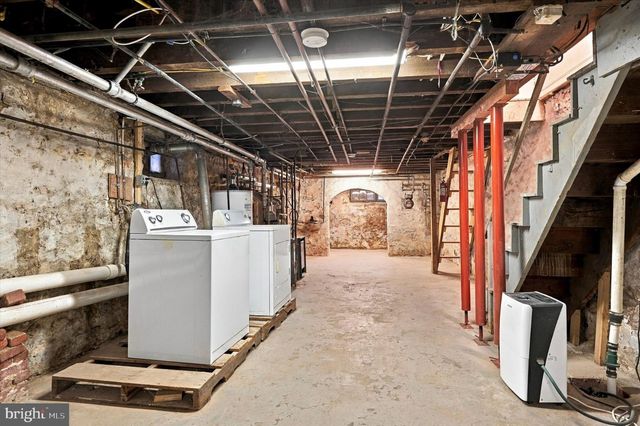 4541 MANAYUNK AVE, Philadelphia, PA 19128
