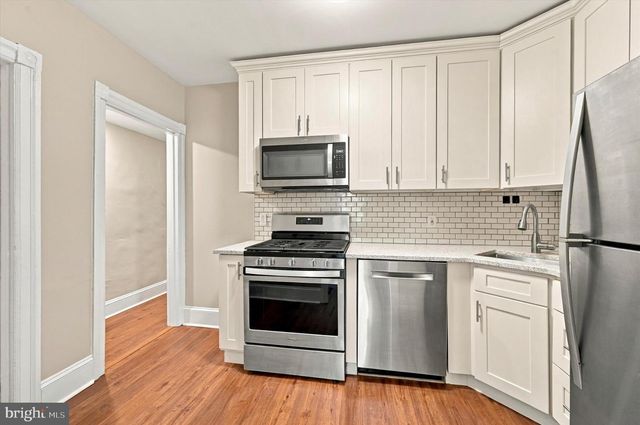 4541 MANAYUNK AVE, Philadelphia, PA 19128