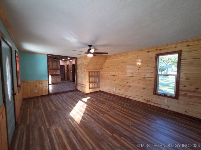 513 S State Street, Tahlequah, OK 74464