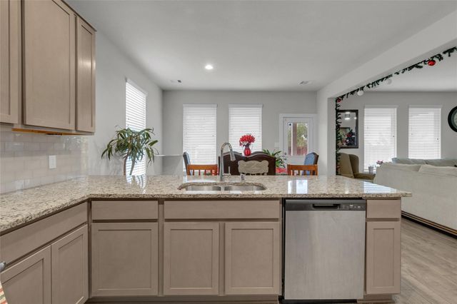 2314 Village Side Trail, Rosenberg, TX 77471