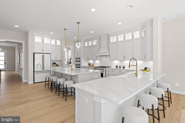 9211 KILMARNOCK DR, Fairfax, VA 22031