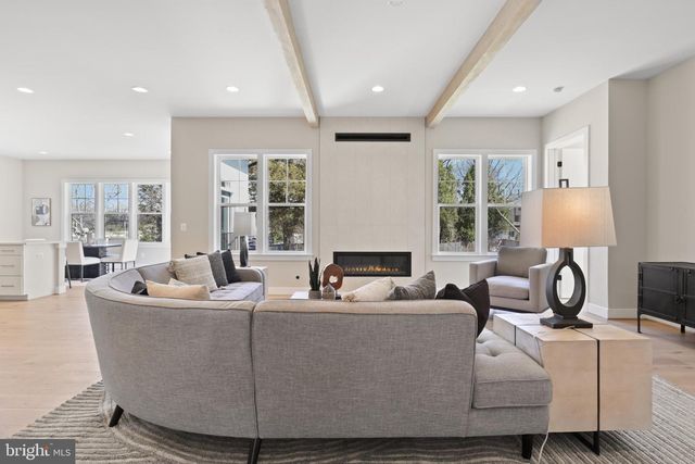 9211 KILMARNOCK DR, Fairfax, VA 22031