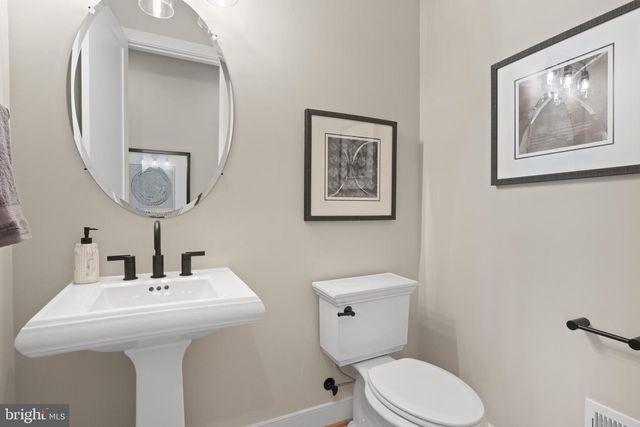 9211 KILMARNOCK DR, Fairfax, VA 22031