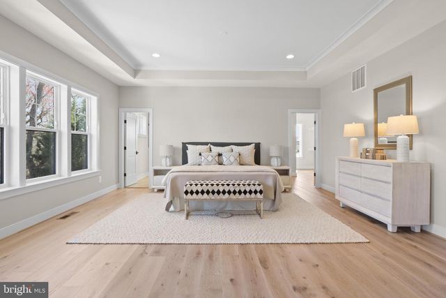 9211 KILMARNOCK DR, Fairfax, VA 22031