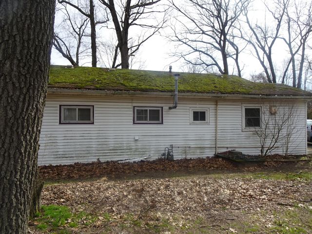 4260 E 190 N, Knox, IN 46534