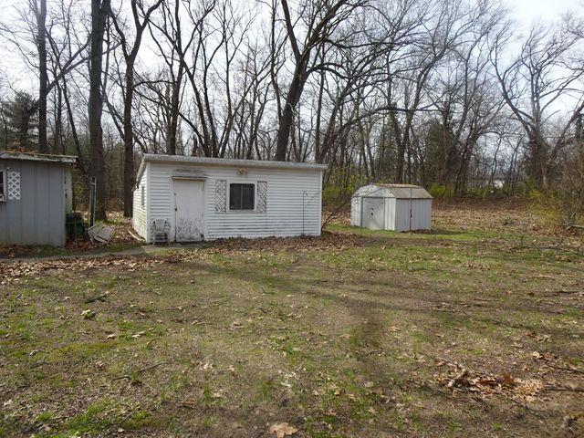 4260 E 190 N, Knox, IN 46534