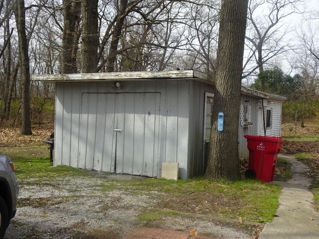 4260 E 190 N, Knox, IN 46534