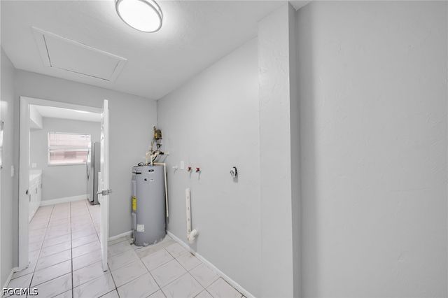 15 SE 24th AVE E, Cape Coral, FL 33990