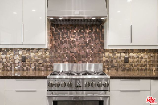 8739 Mclennan Avenue, Los Angeles, CA 91343