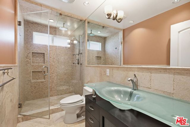 8739 Mclennan Avenue, Los Angeles, CA 91343