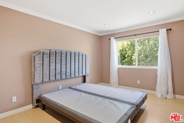 8739 Mclennan Avenue, Los Angeles, CA 91343