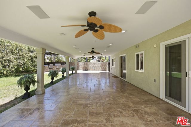 8739 Mclennan Avenue, Los Angeles, CA 91343