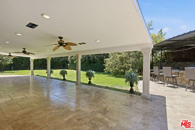 8739 Mclennan Avenue, Los Angeles, CA 91343