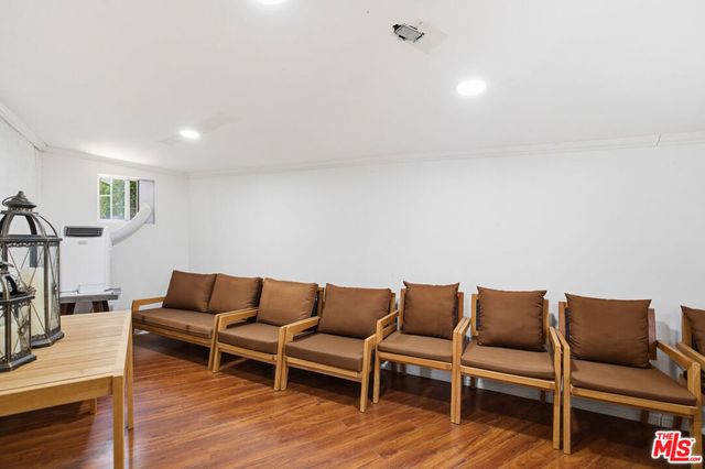 8739 Mclennan Avenue, Los Angeles, CA 91343