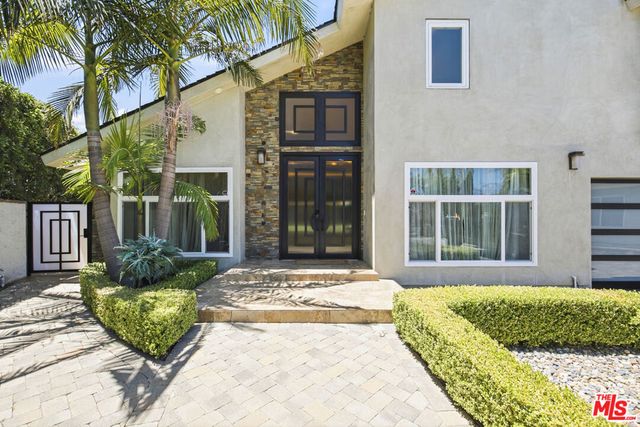 8739 Mclennan Avenue, Los Angeles, CA 91343
