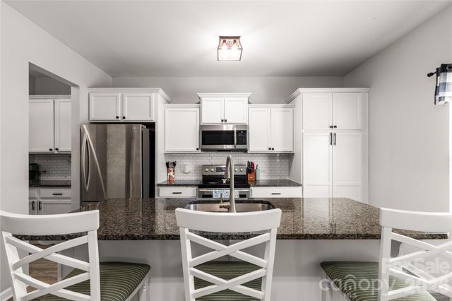 493 Dutch White Drive, Clover, SC 29710