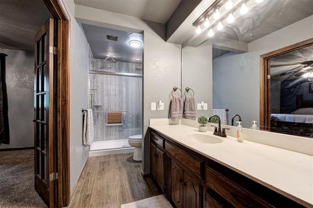 15375 Arrowhead Drive, Yukon, OK 73099