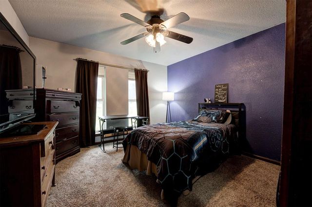 15375 Arrowhead Drive, Yukon, OK 73099