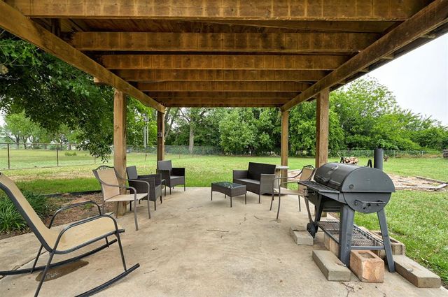 15375 Arrowhead Drive, Yukon, OK 73099