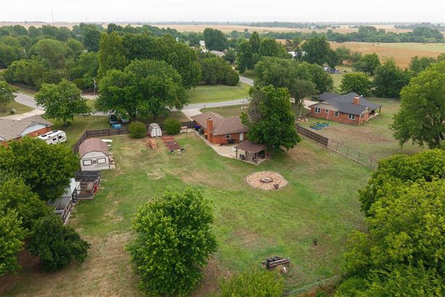 15375 Arrowhead Drive, Yukon, OK 73099