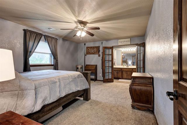 15375 Arrowhead Drive, Yukon, OK 73099