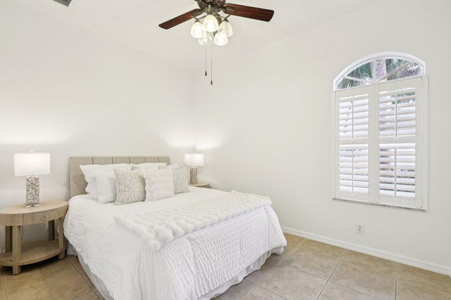 173 Via Condado Way, Palm Beach Gardens, FL 33418