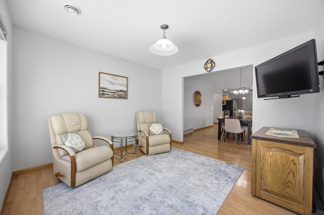 5323 University Drive S D, Fargo, ND 58104