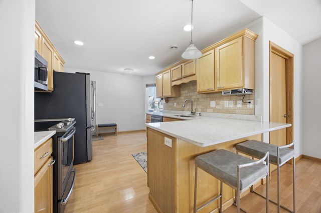 5323 University Drive S D, Fargo, ND 58104