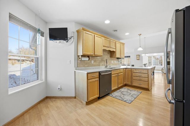 5323 University Drive S D, Fargo, ND 58104