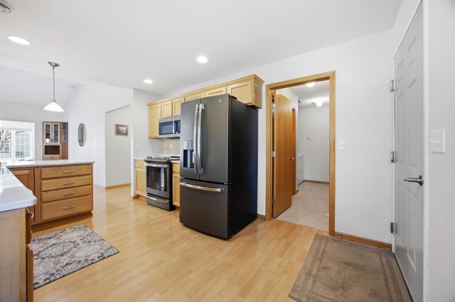 5323 University Drive S D, Fargo, ND 58104