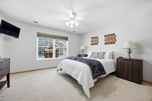 5323 University Drive S D, Fargo, ND 58104