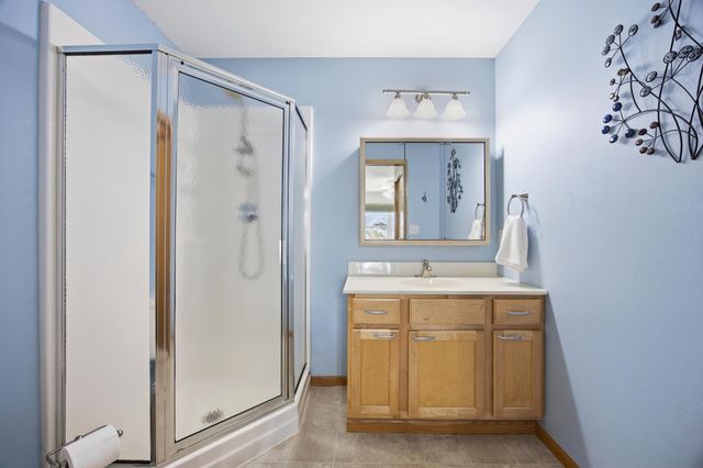 5323 University Drive S D, Fargo, ND 58104