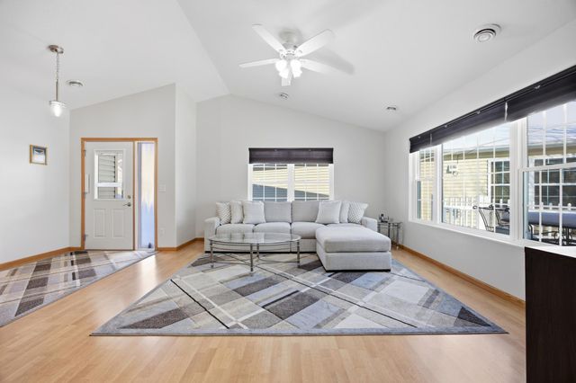 5323 University Drive S D, Fargo, ND 58104