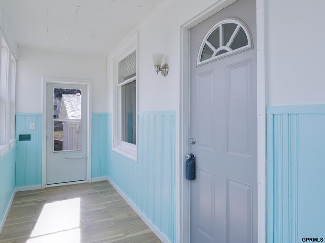 4316 S 37 Street, Omaha, NE 68107