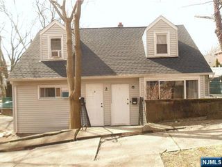 2 Elizabeth Street, Ridgefield, NJ 07657
