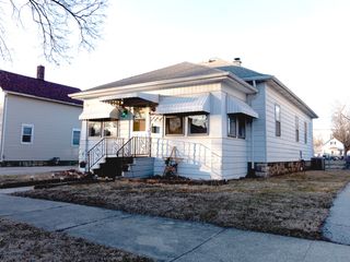 744 E BENTON Street, Morris, IL 60450