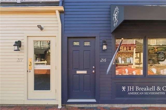 216 Goddard Row, Newport, RI 02840