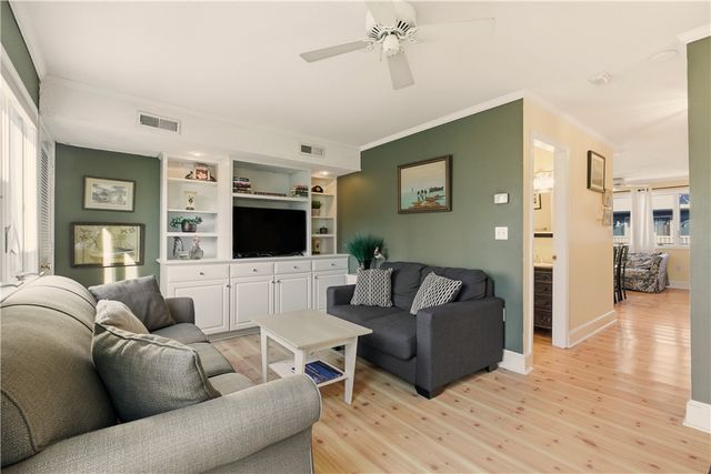 216 Goddard Row, Newport, RI 02840