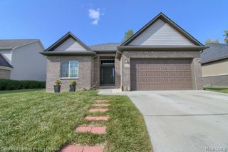 31614 Beaver Circle, New Boston, MI 48164