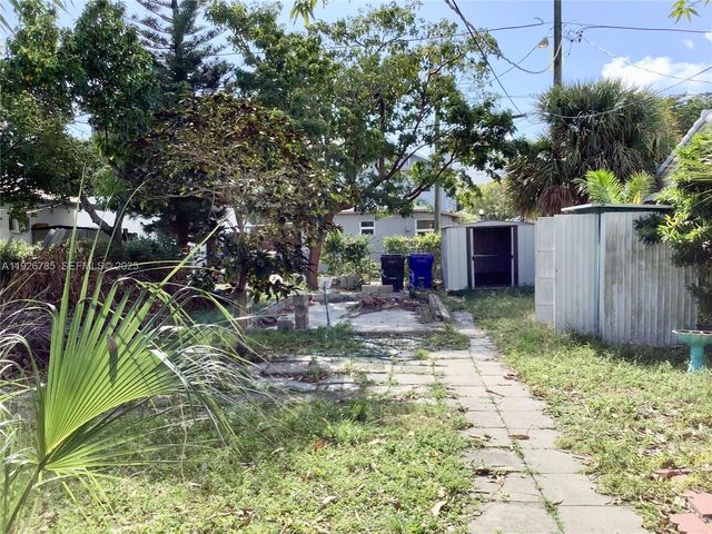 1832 Fillmore St, Hollywood, FL 33020