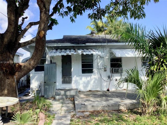 1832 Fillmore St, Hollywood, FL 33020