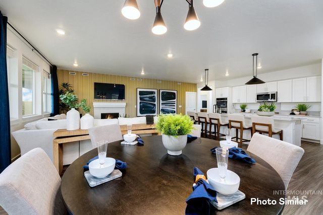 14286 Ripples Dr, Caldwell, ID 83607