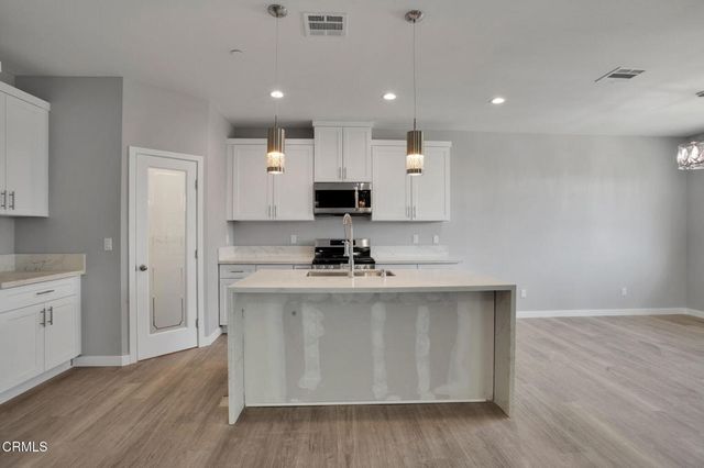 45060 Andale Avenue, Lancaster, CA 93535